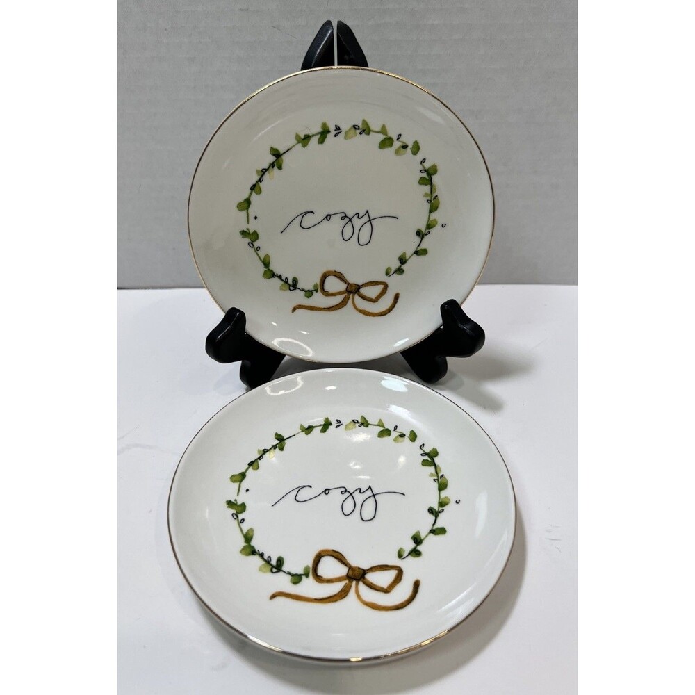 Jenny Parkhurst 5” round Stoneware Plate Cozy Set Of 2 Golden Ribbon Leaves